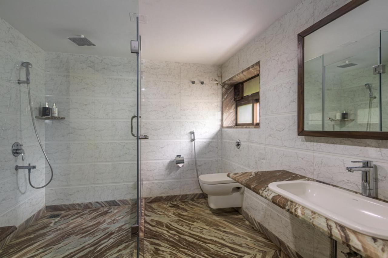 Saffronstays Aura, Alibaug - Luxury Pool Villa With A Game Room And Spacious Lawn Alibag Exterior photo